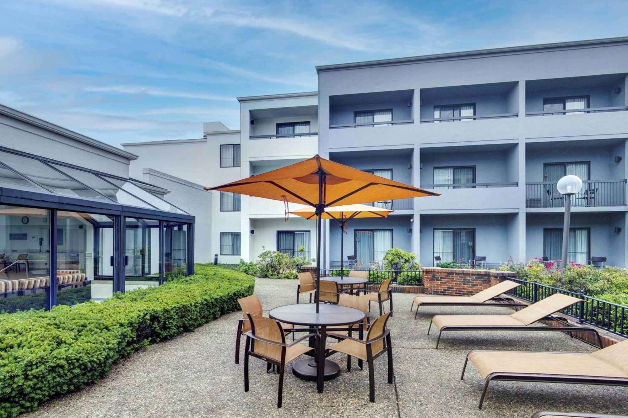 Hotel Courtyard Chicago Glenview/Northbrook Extérieur photo