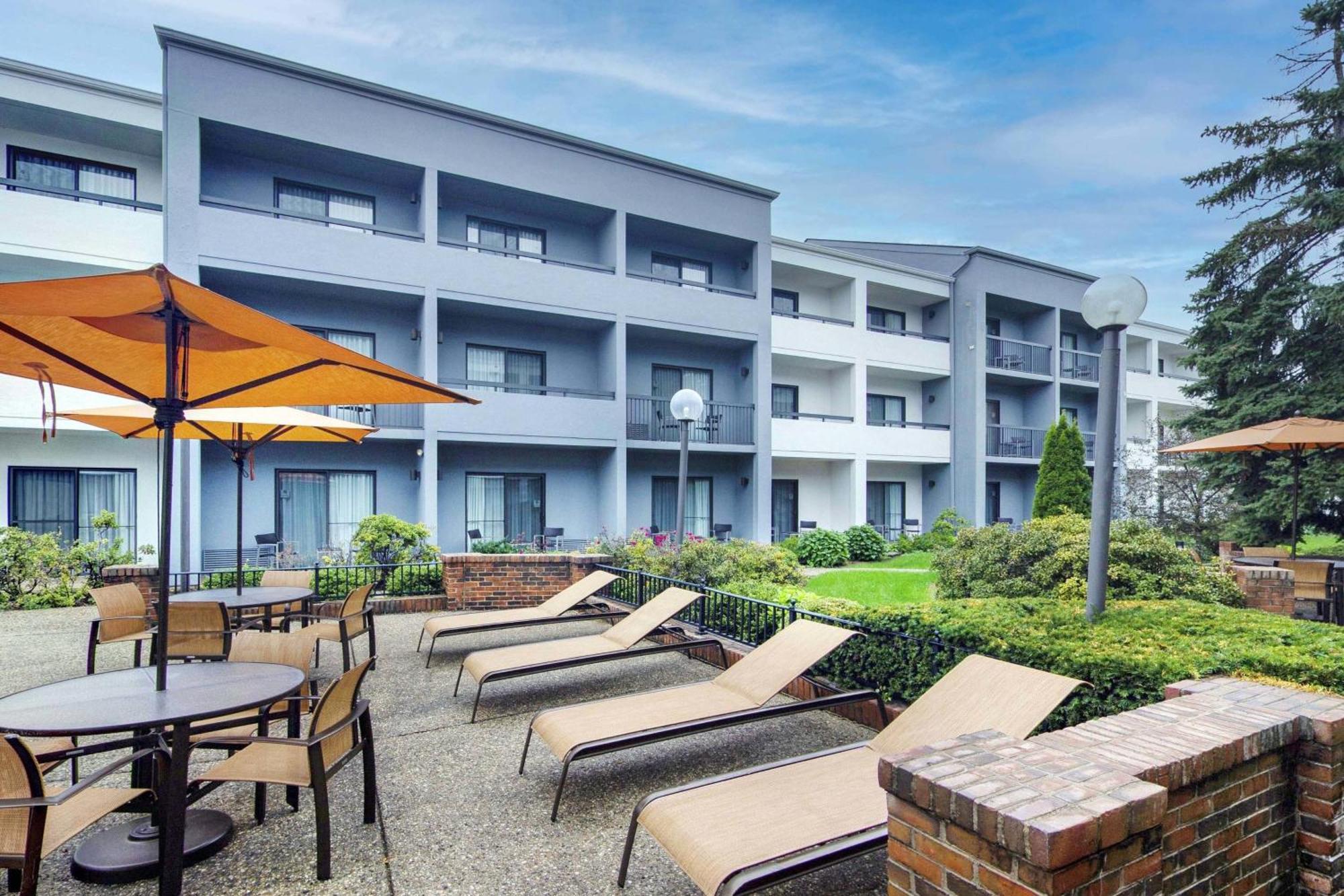 Hotel Courtyard Chicago Glenview/Northbrook Extérieur photo